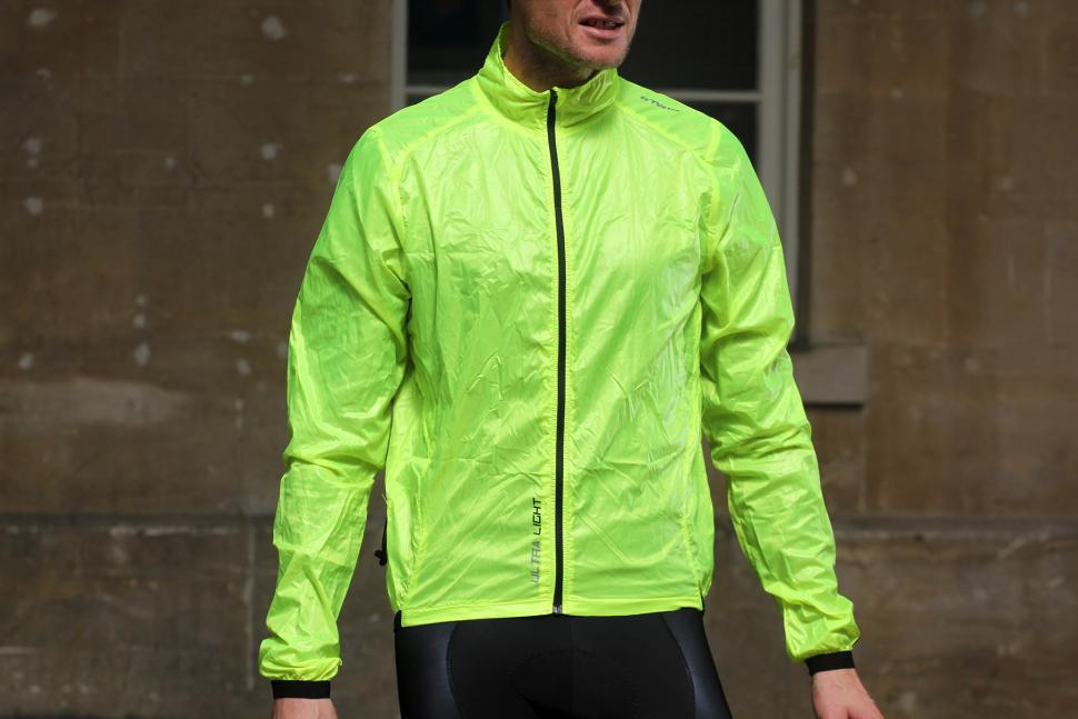 Btwin hotsell cycling jacket